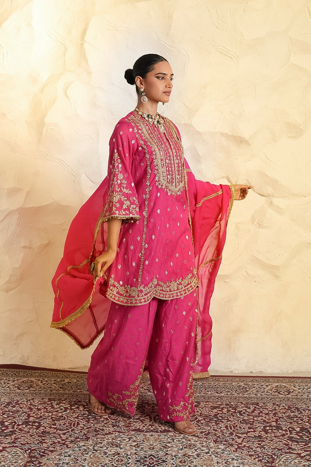 Kesar Gulabi Kurta Set
