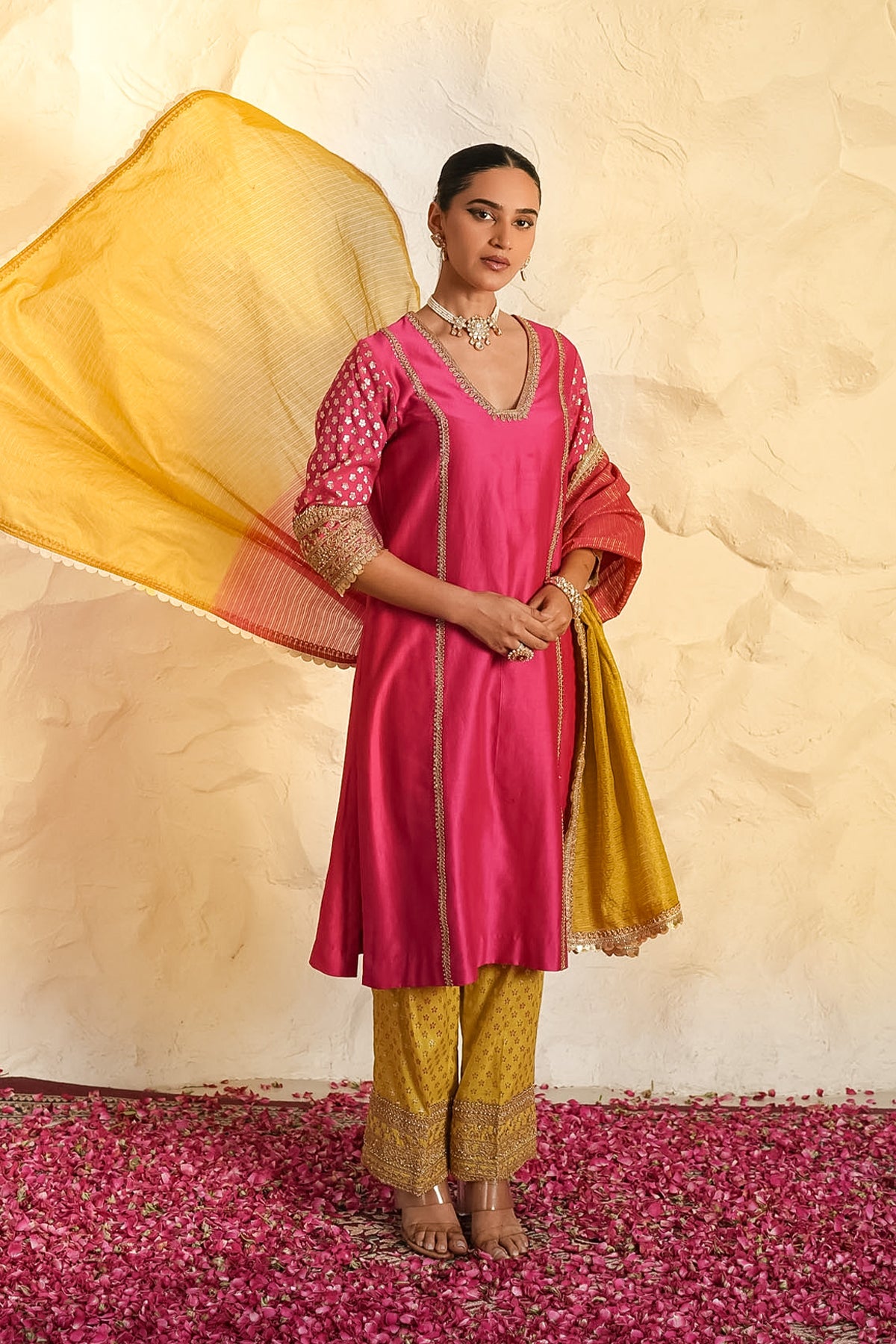 Kesar Gul Kurta Set