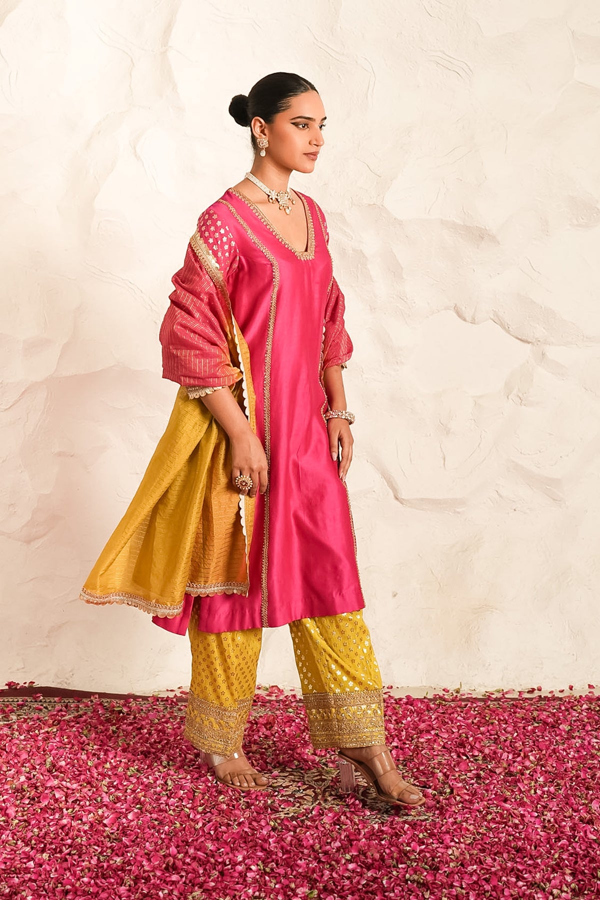 Kesar Gul Kurta Set