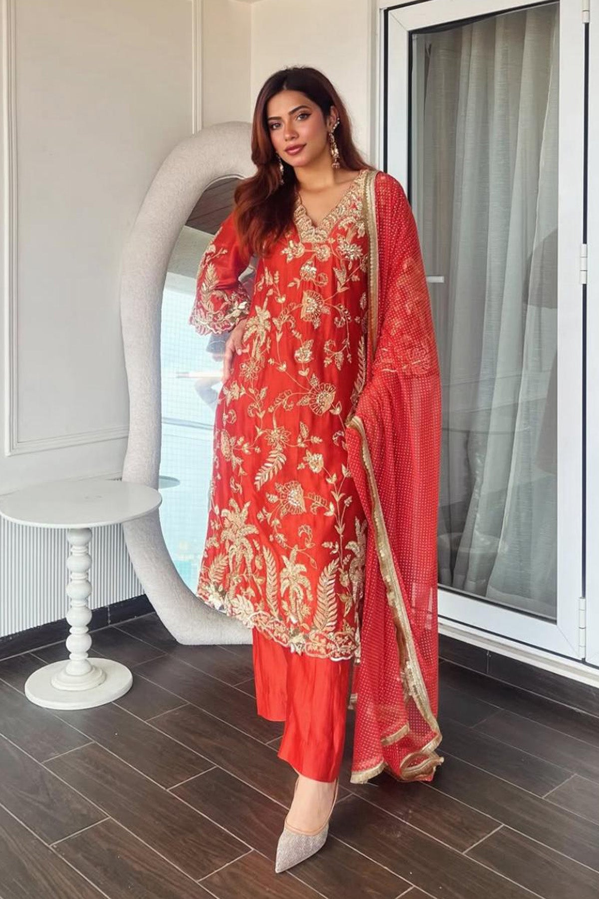 Nagma Mirjkar In Mengal pehar