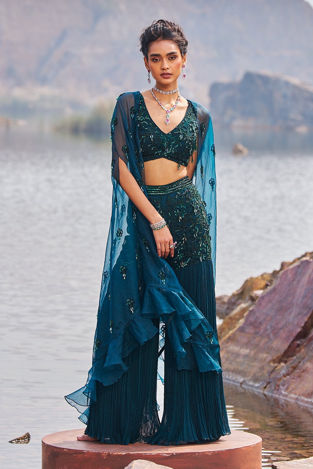 JILMIL SITAARE JALSAA SHARARA SET