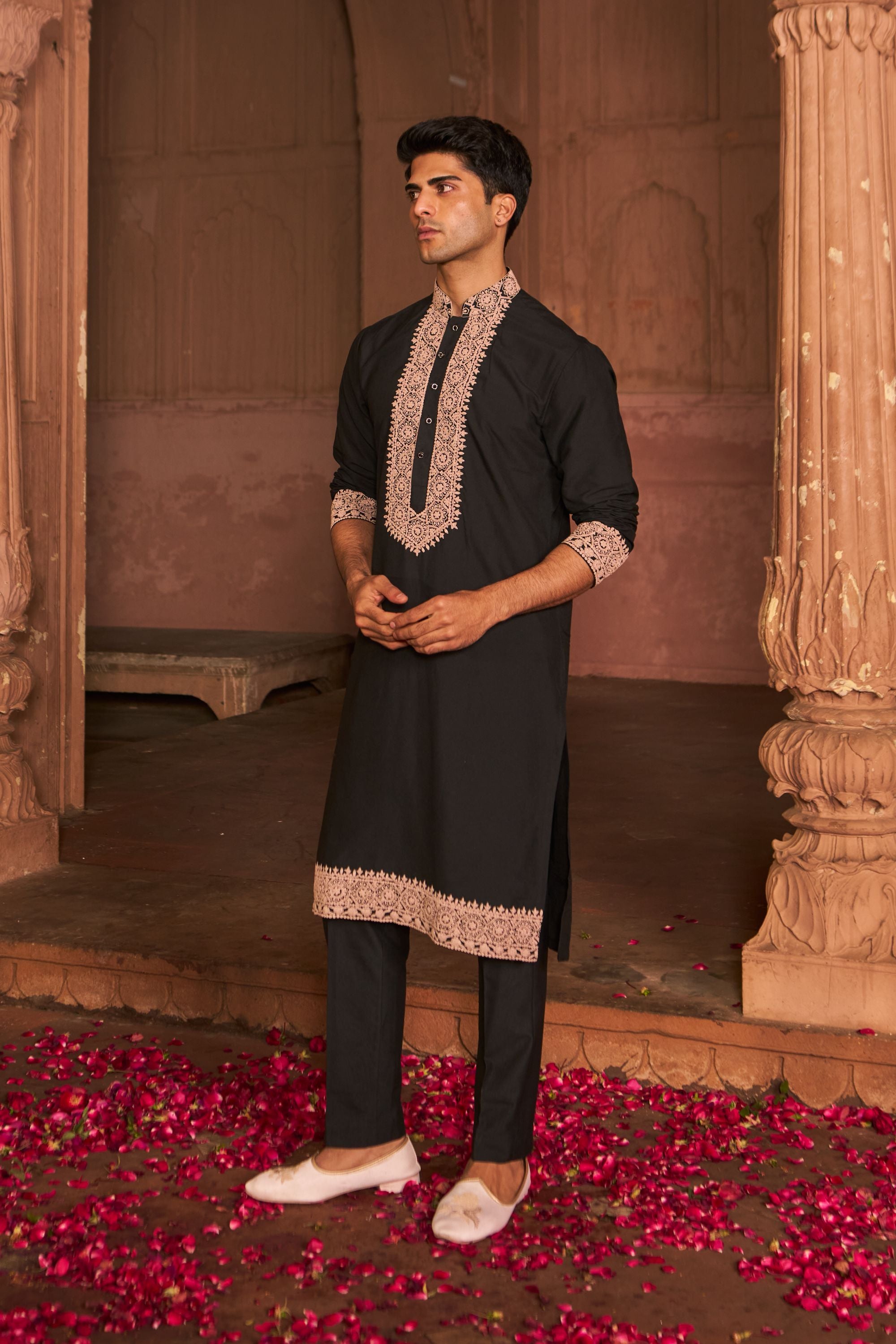 BLACK KURTA SET