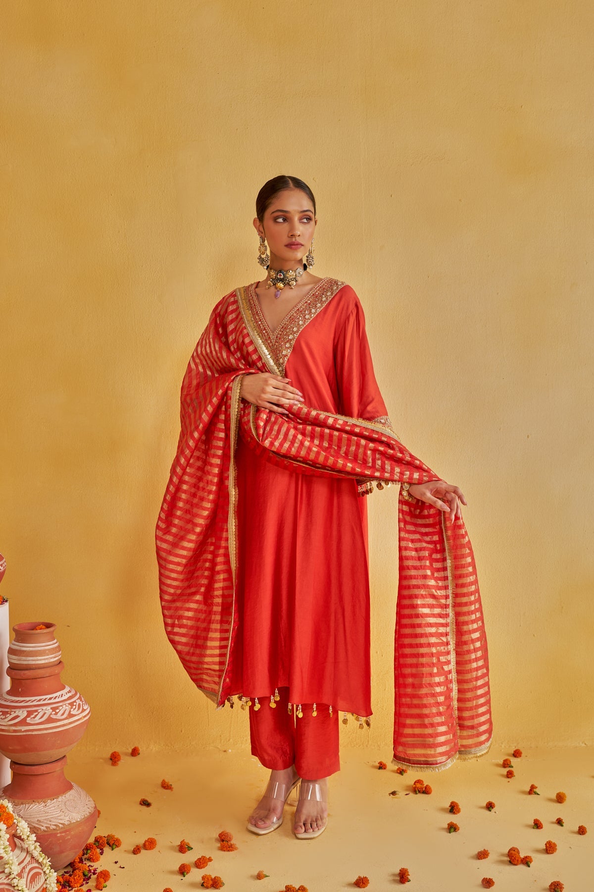 SHUBH MAI KURTA SET
