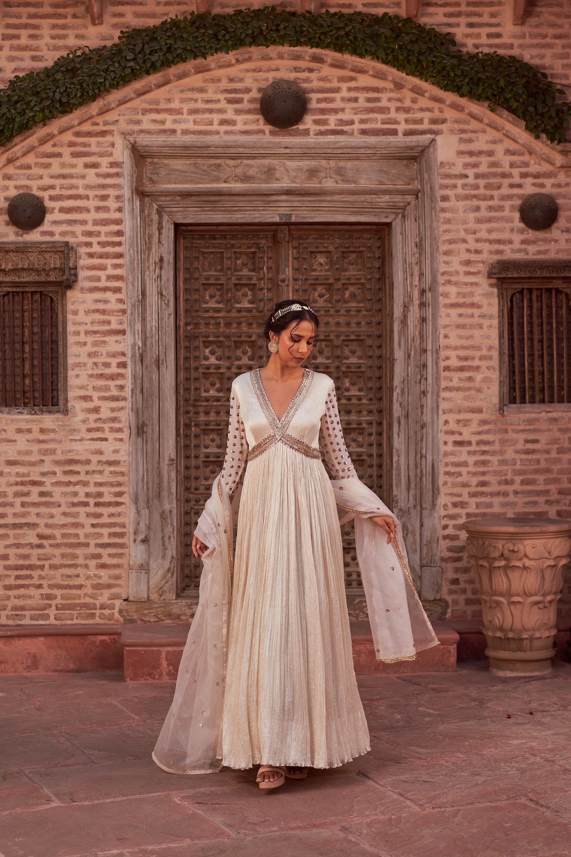 Nidhika Shekhar Buy Women's Ivory Floor Length Anarkali | Nidhika Shekhar L Nidhika Shekhar Buy Women's Ivory Floor Length Anarkali | Nidhika Shekhar L
