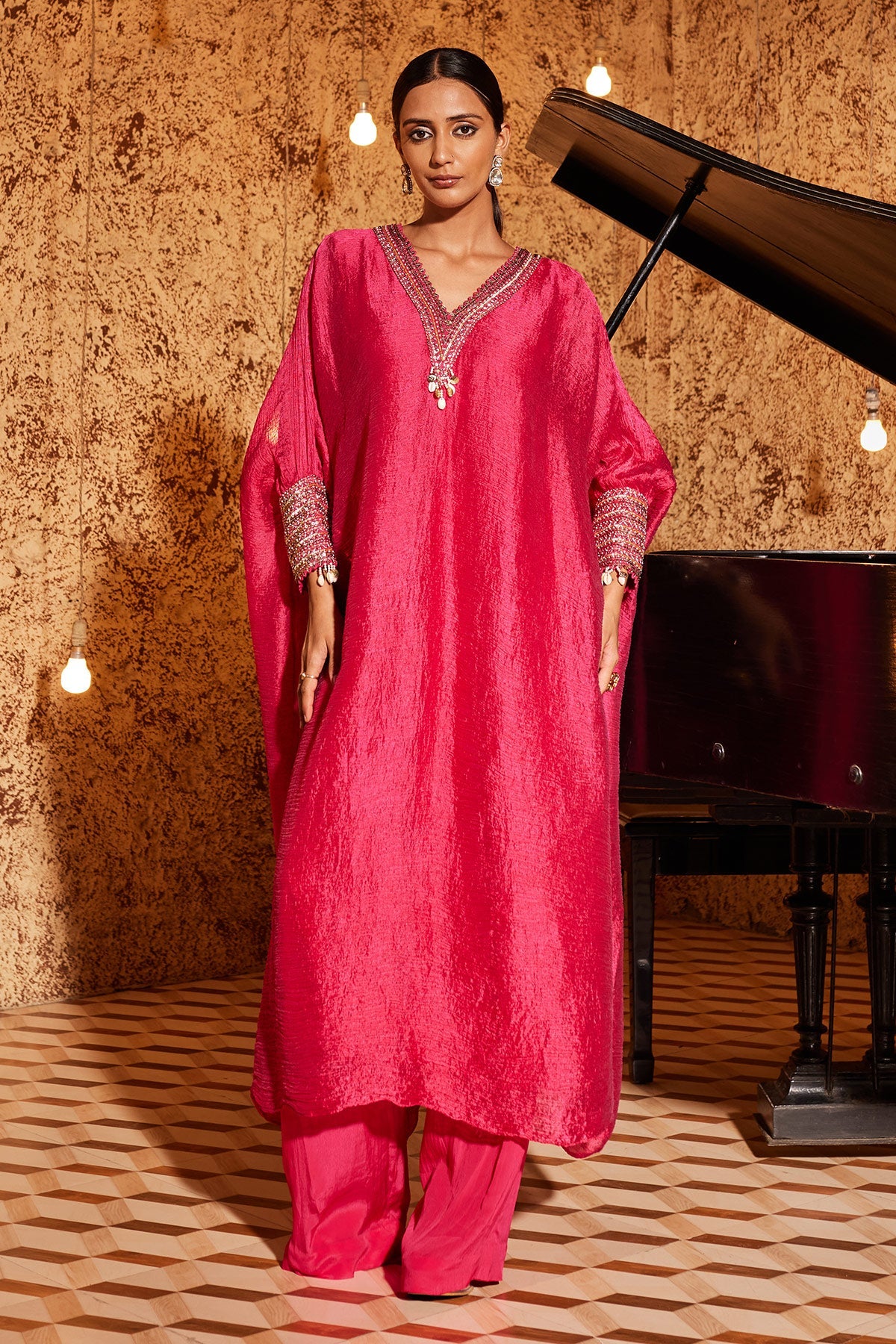 Buy Women's Gulabi Jashan Kaftan Set | Nidhika Shekhar