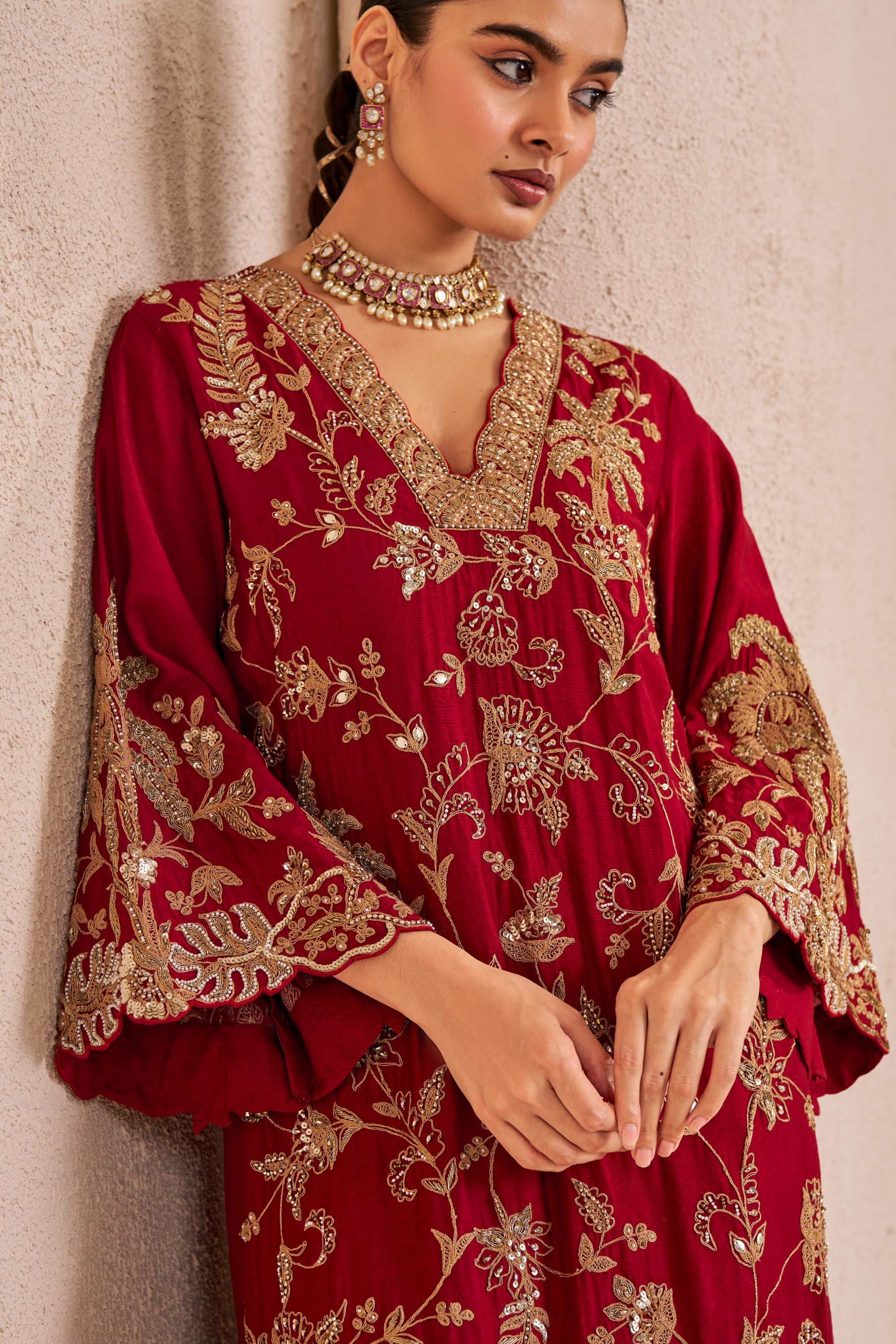 Nagma Mirjkar In Mengal pehar