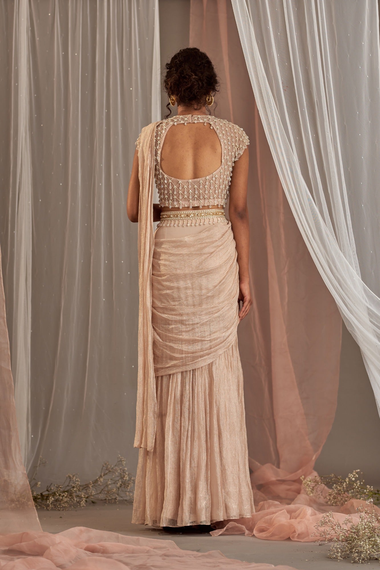 Chamakte Sitaare Tissue Saree Set