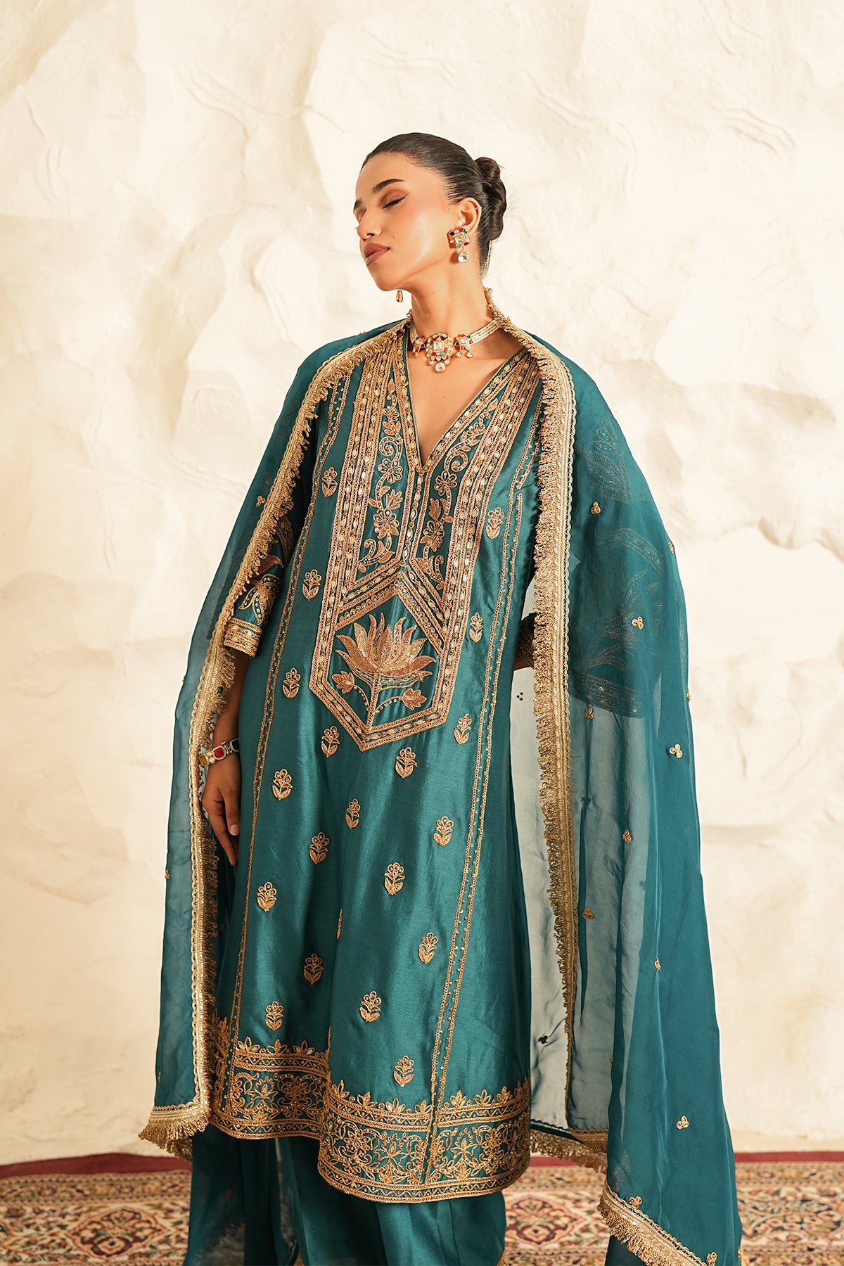 Neel Kamal Kurta Set