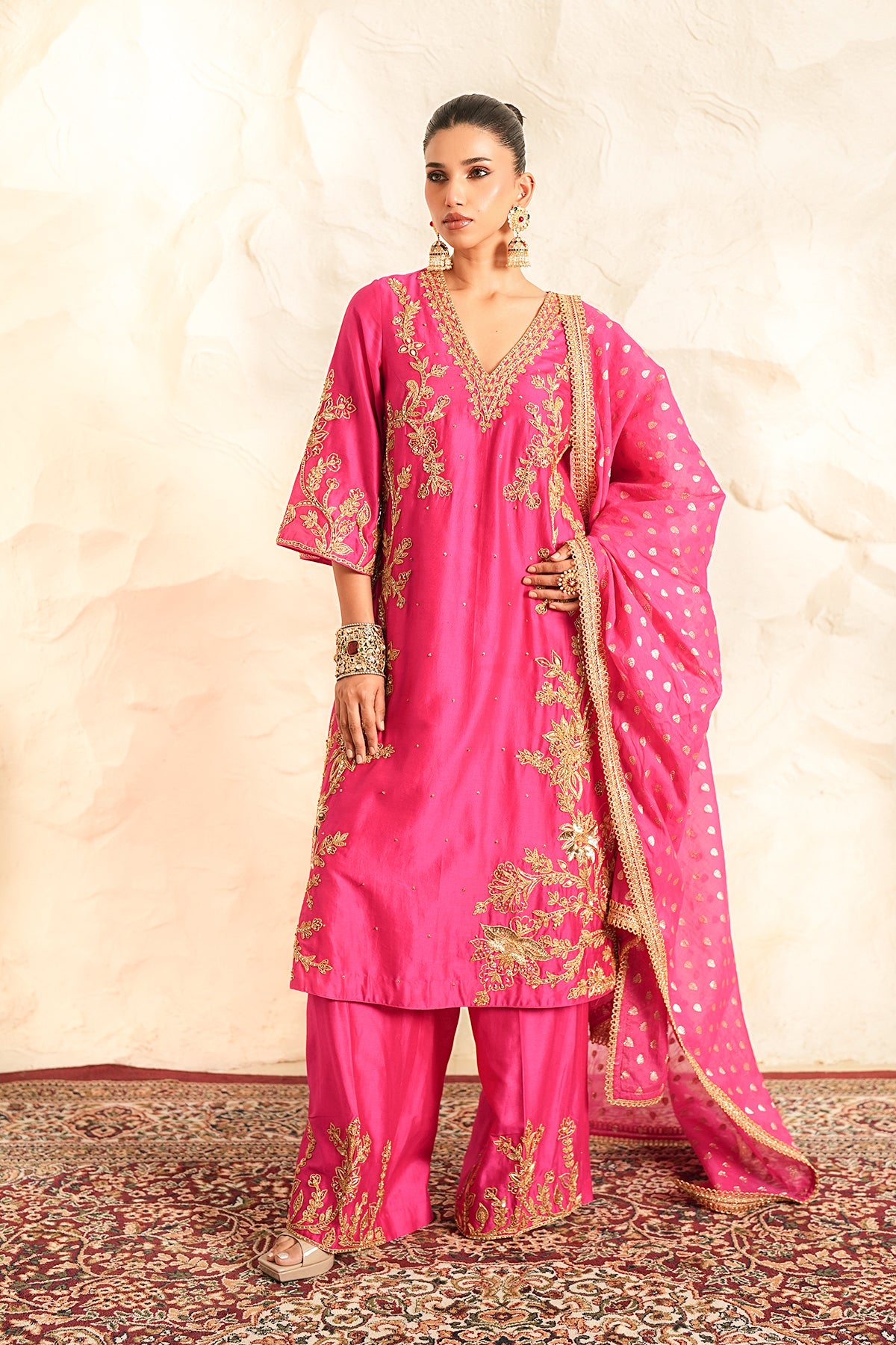 Riwaayat Gulabi Kurta Set