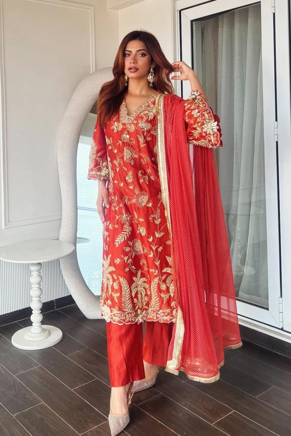 Nagma Mirjkar In Mengal pehar