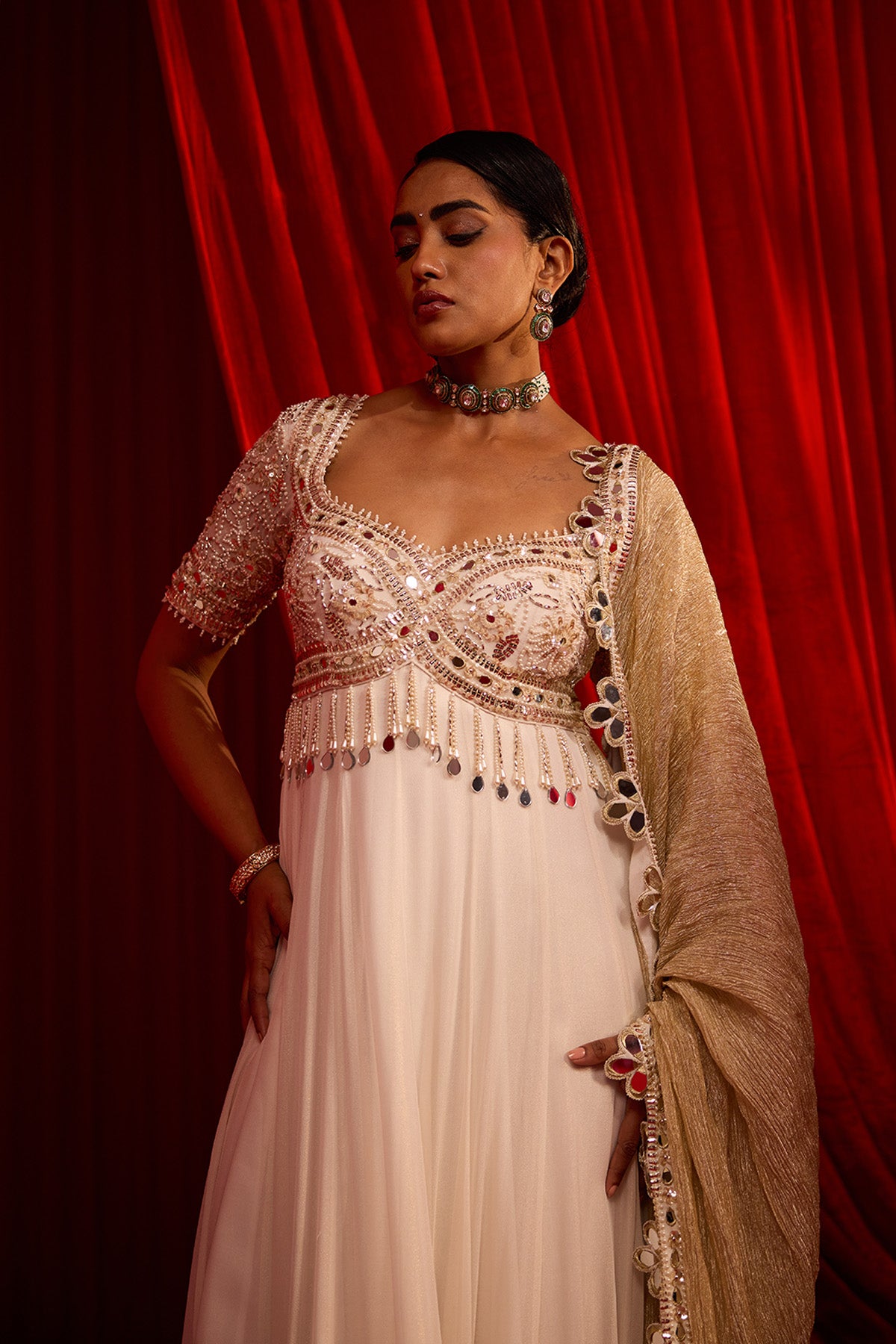 SHWET SANGATI ANARKALI SET