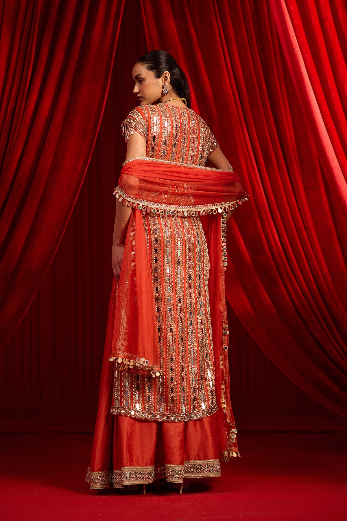 NARANGI MEERAS LEHENGA SET