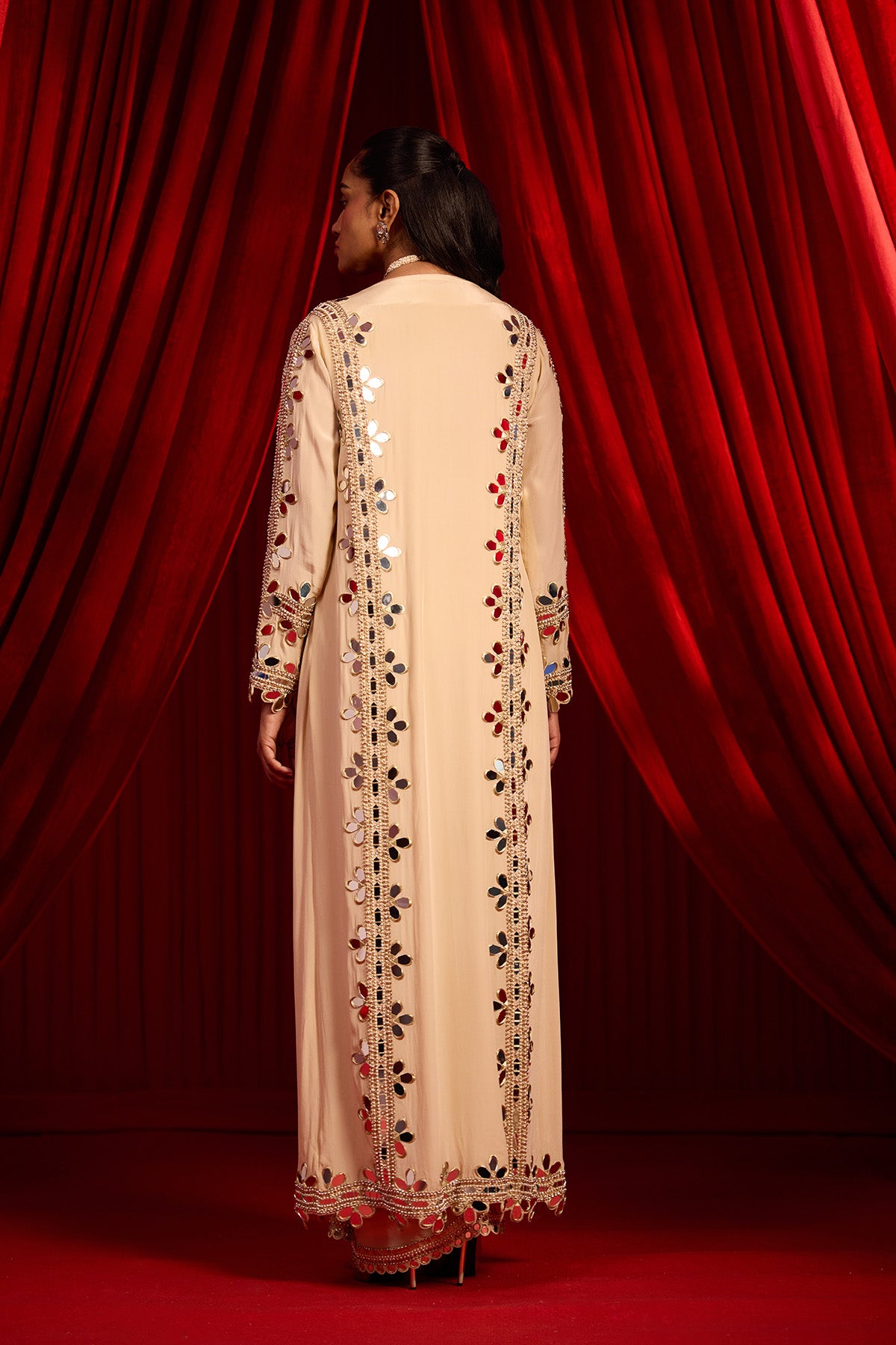 SUNHERI ANVAYA SAREE SET