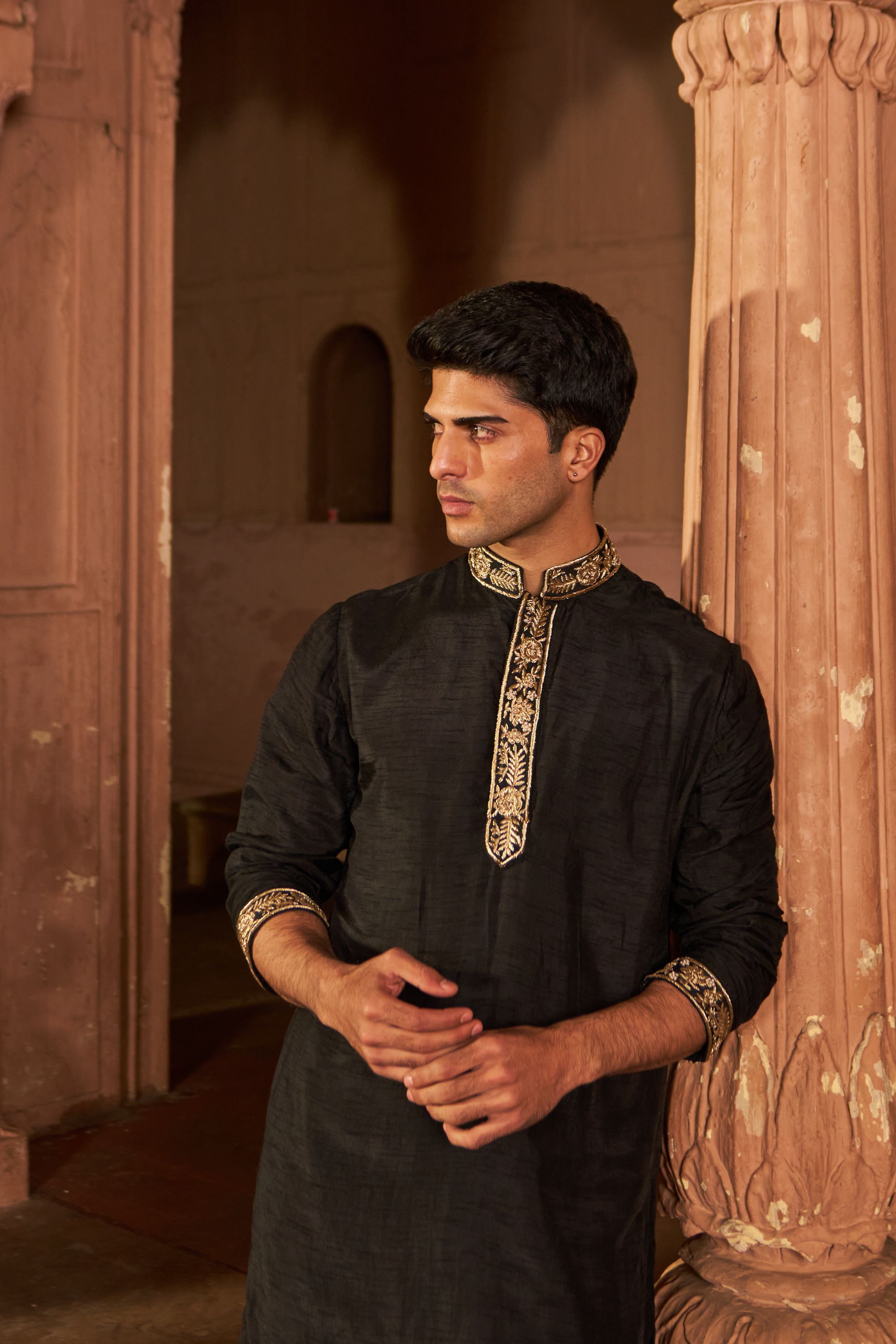 BLACK KURTA SET