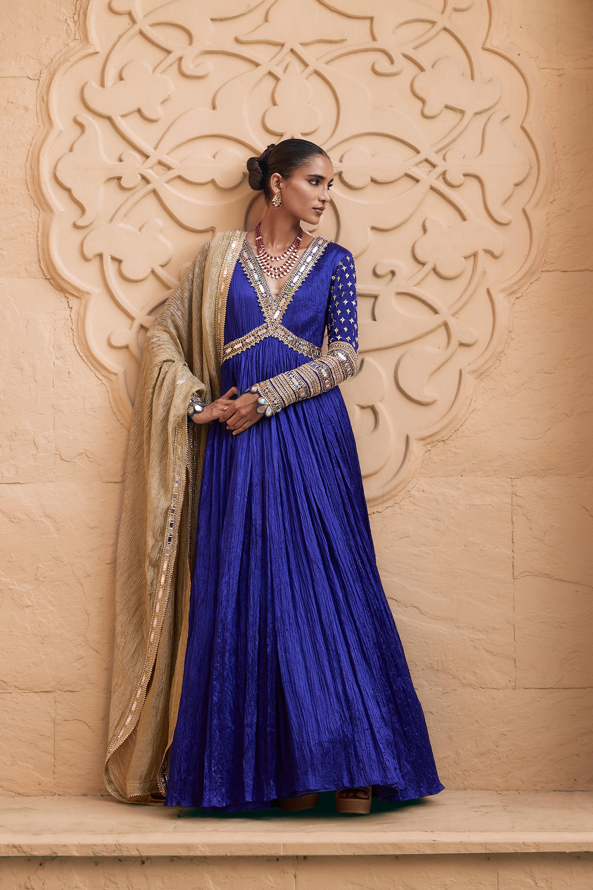 NEELAMBARA ANARKALI SET