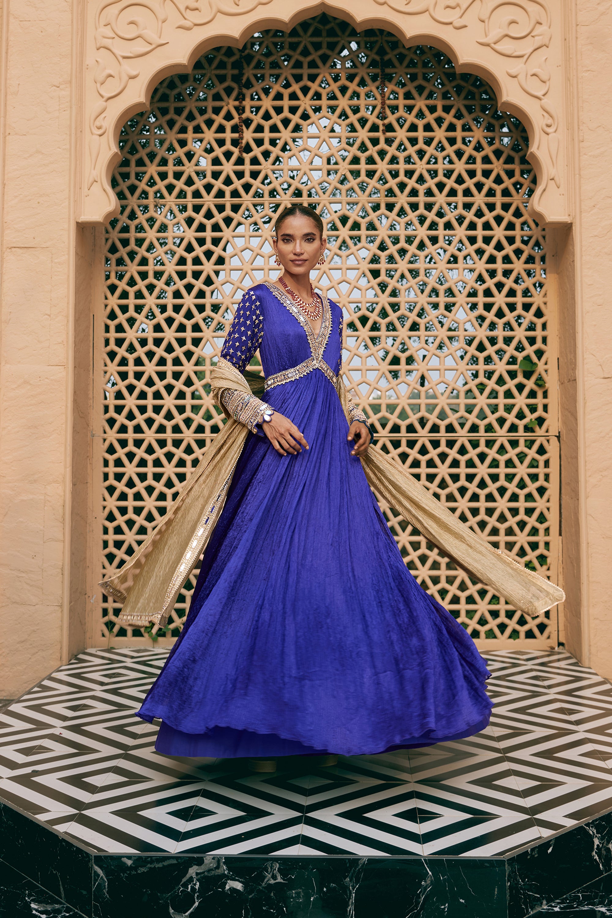 NEELAMBARA ANARKALI SET