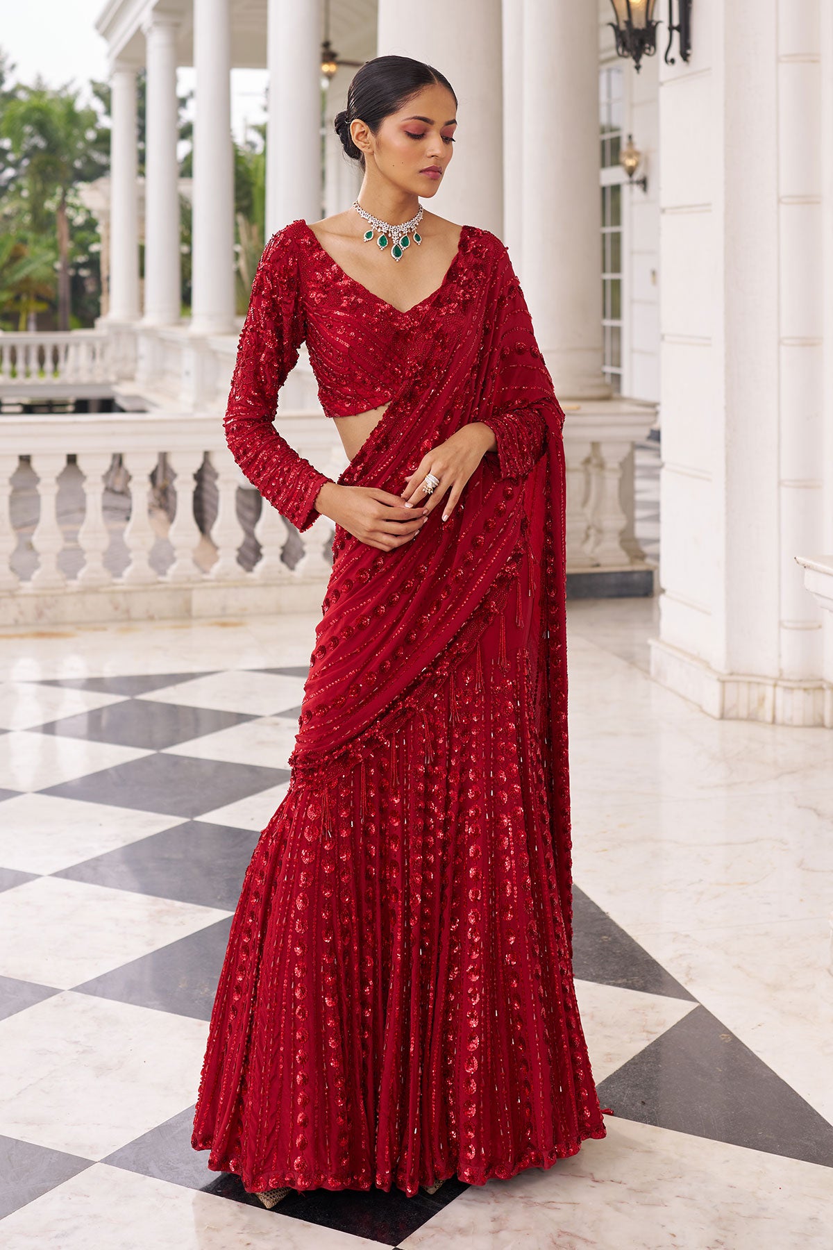 Surkh Umang laal saree set