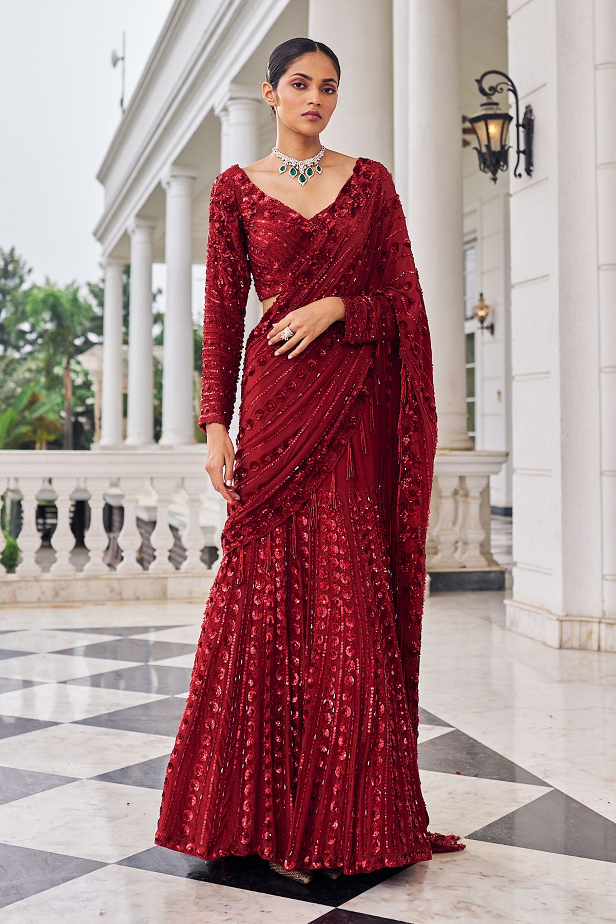 Surkh Umang laal saree set
