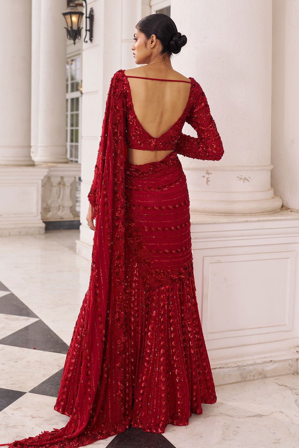 Surkh Umang laal saree set